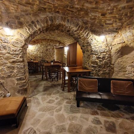 Borgo Sciugolo Bed & Breakfast Baselice Bagian luar foto