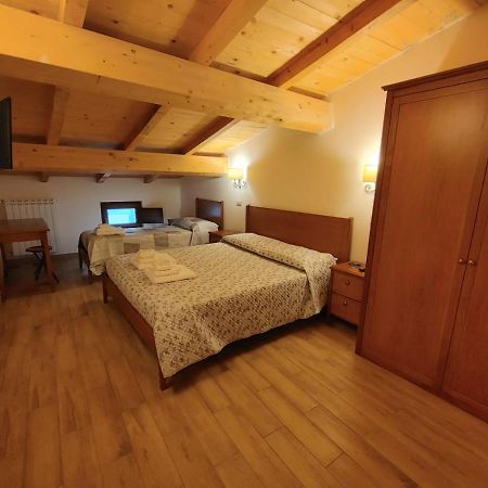 Borgo Sciugolo Bed & Breakfast Baselice Bagian luar foto