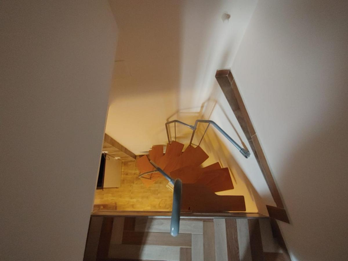 Borgo Sciugolo Bed & Breakfast Baselice Bagian luar foto