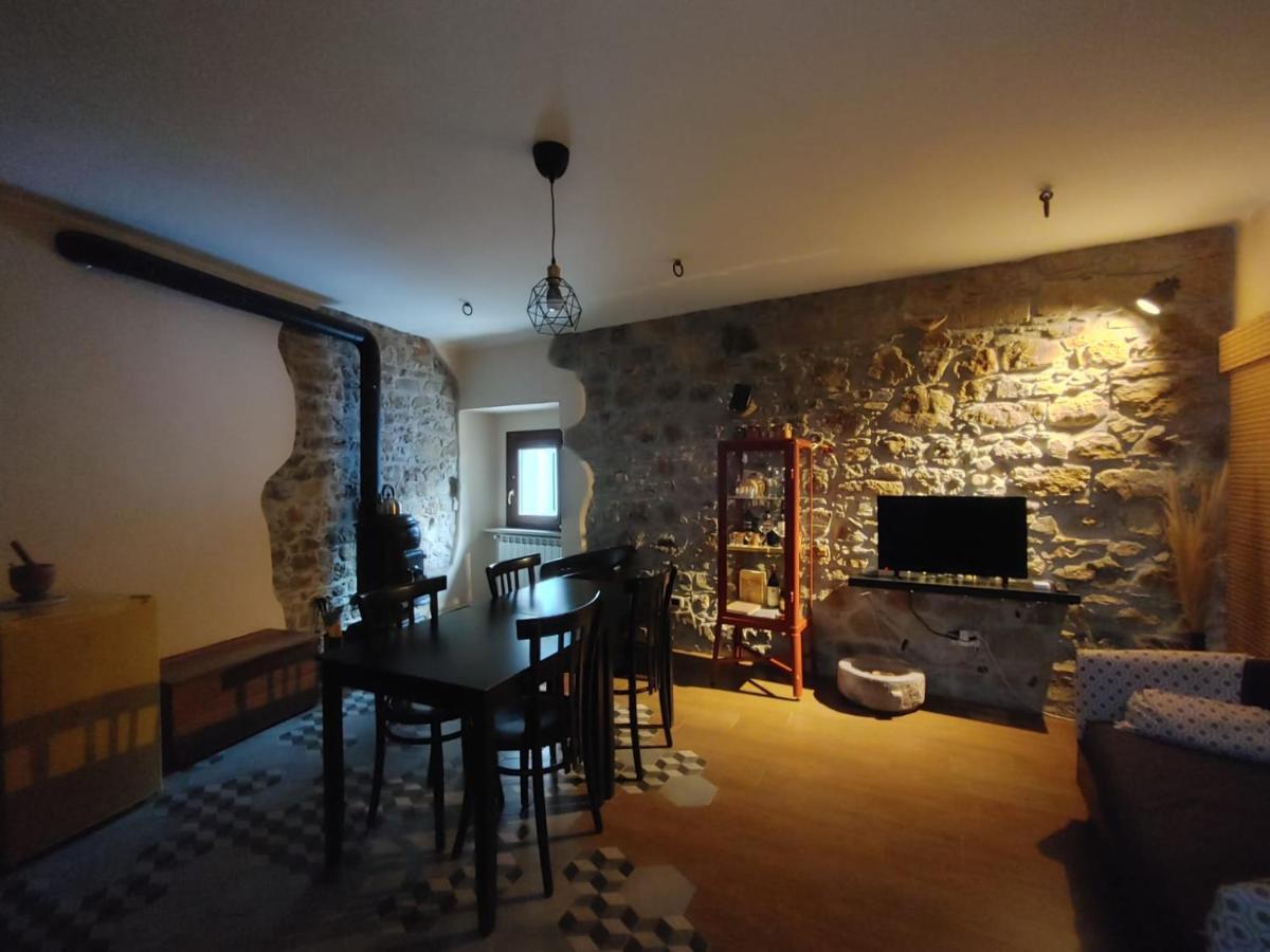 Borgo Sciugolo Bed & Breakfast Baselice Bagian luar foto