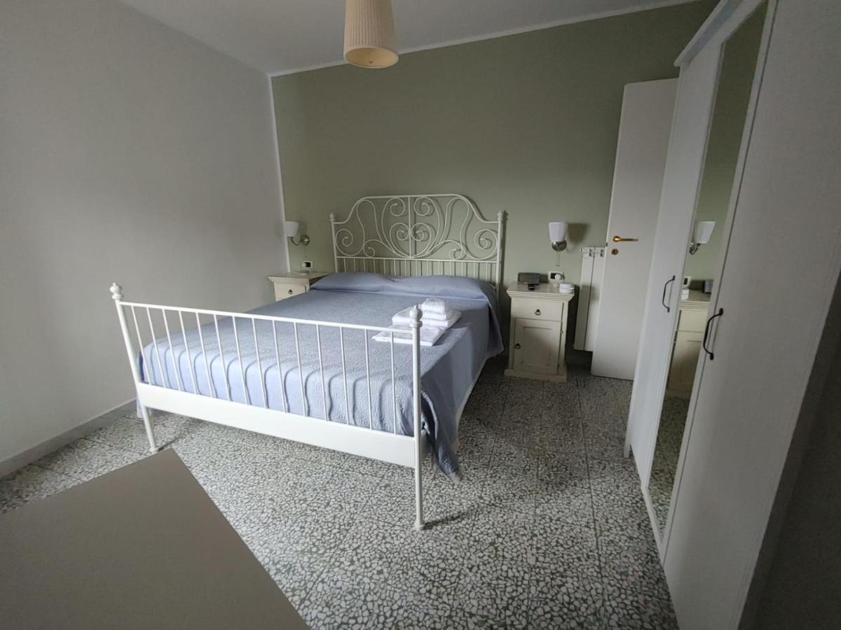 Borgo Sciugolo Bed & Breakfast Baselice Bagian luar foto