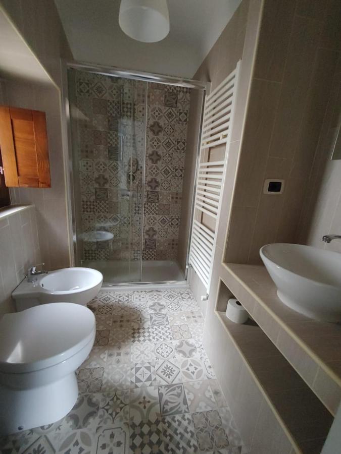Borgo Sciugolo Bed & Breakfast Baselice Bagian luar foto