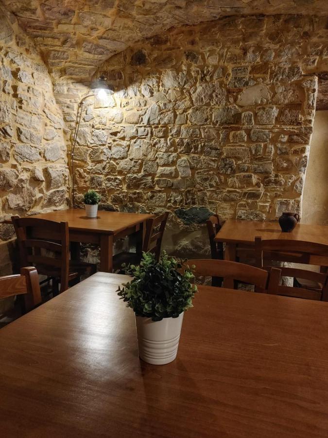 Borgo Sciugolo Bed & Breakfast Baselice Bagian luar foto