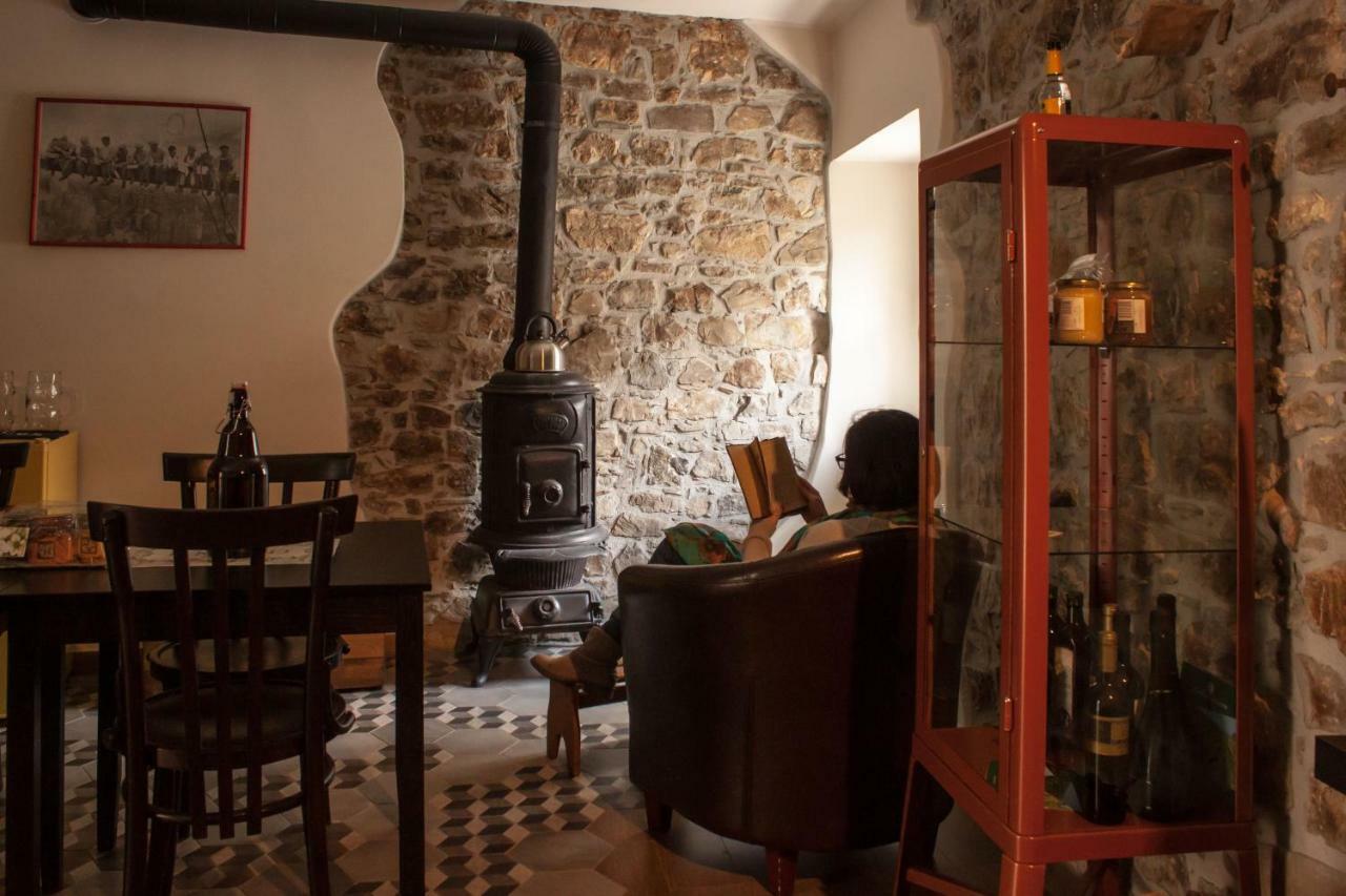 Borgo Sciugolo Bed & Breakfast Baselice Bagian luar foto